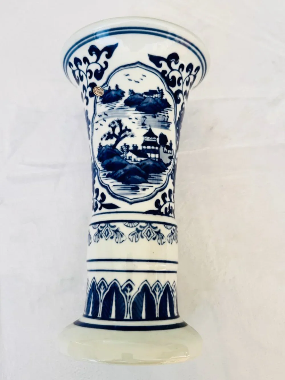 Vtg Chinese 1950s Chinoiserie 10" Vase Cobalt Blue White Porcelain Flower Vase - Picture 3 of 6